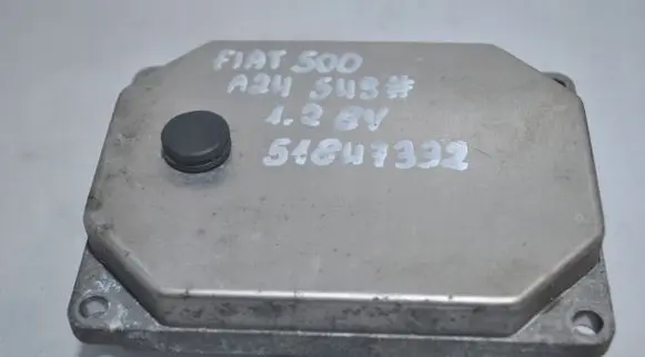 Fiat 500 Engine control unit/module 51847332