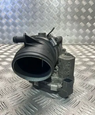 BMW X3 F25 Throttle valve 7556118