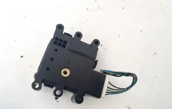 Mazda 3 I Air flap motor/actuator 4705e