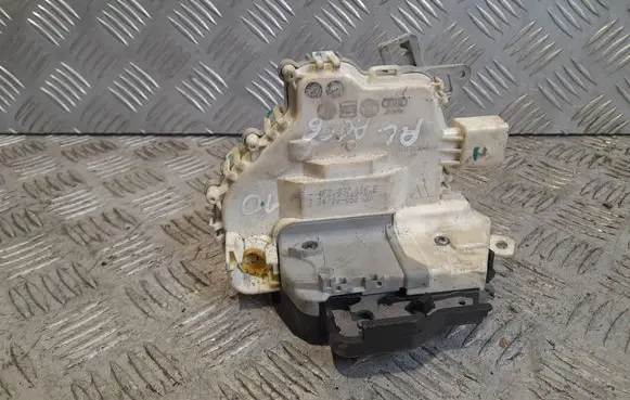 Audi A6 S6 C6 4F Front door lock 4F2837016E