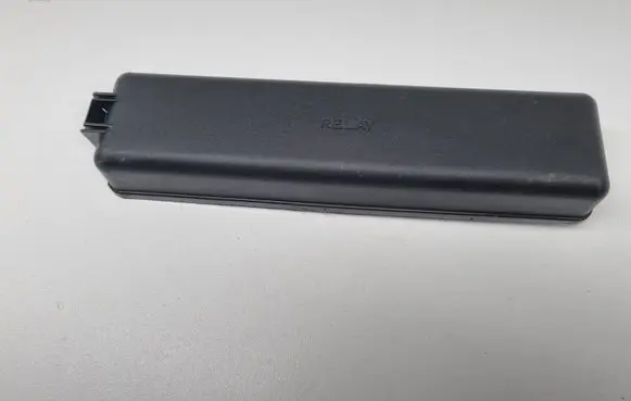 Toyota Prius (NHW20) Fuse box cover 8615XA1