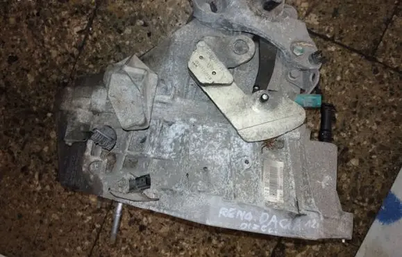Dacia Duster Manual 6 speed gearbox Tl4b0438201057476