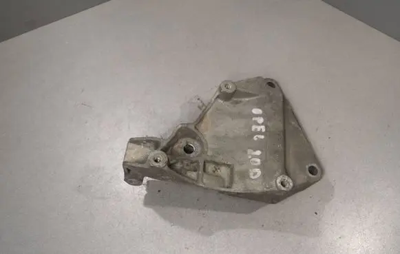 Opel Astra H Engine mounting bracket 9129341