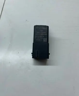 Citroen C3 Glow plug pre-heat relay 9803299780 20190612