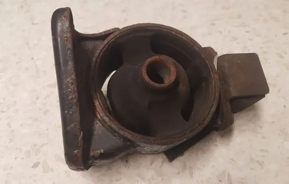 Hyundai Santa Fe Engine mount bracket 219122B000