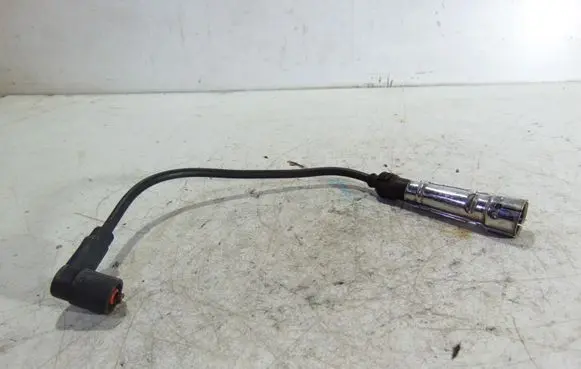 Volkswagen Golf III Ignition plug leads 036035255E