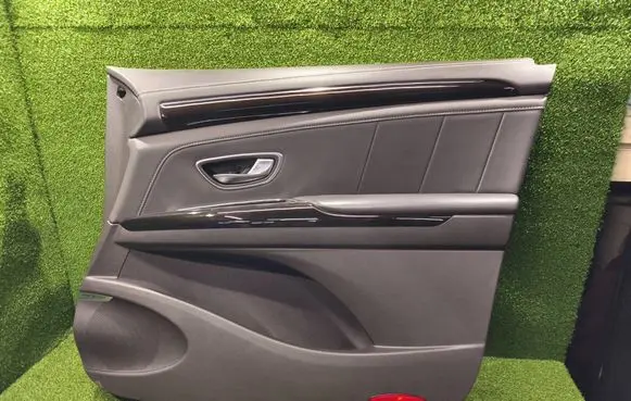 Renault Espace V (RFC) Front door card panel trim 809003342R 30514854869BD 809007882R