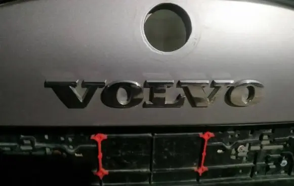 Volvo XC90 Manufacturer badge logo/emblem 