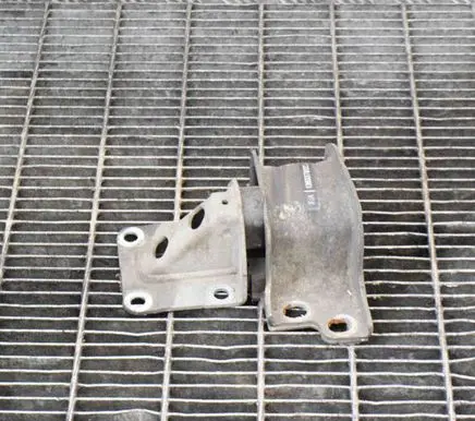 Peugeot Boxer Engine mount bracket 1363378080