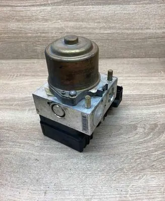 Mitsubishi Pajero ABS Pump MR955425
