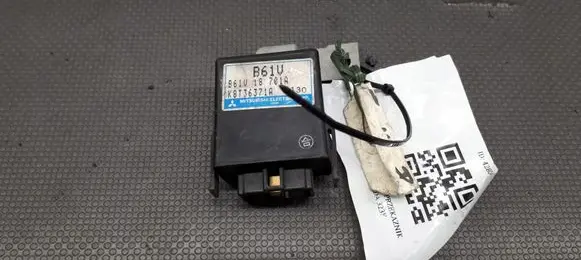 Mazda 323 F Fuel pump relay B61V18701A