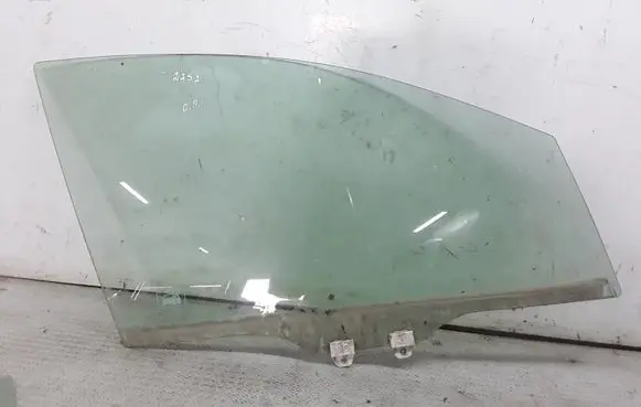 Honda Stream Front door window glass four-door