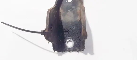 Mitsubishi Carisma Engine mounting bracket 723