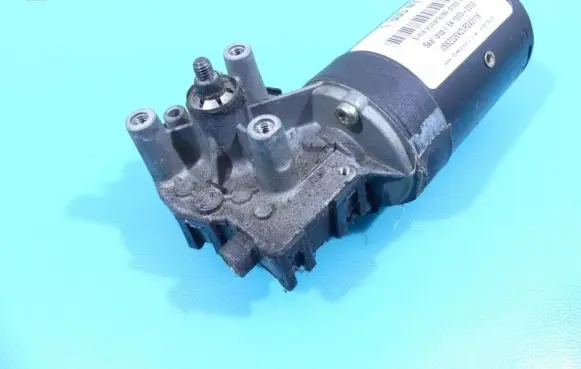 Seat Ibiza II (6k) Wiper motor 9390332376 IMPRK1305419