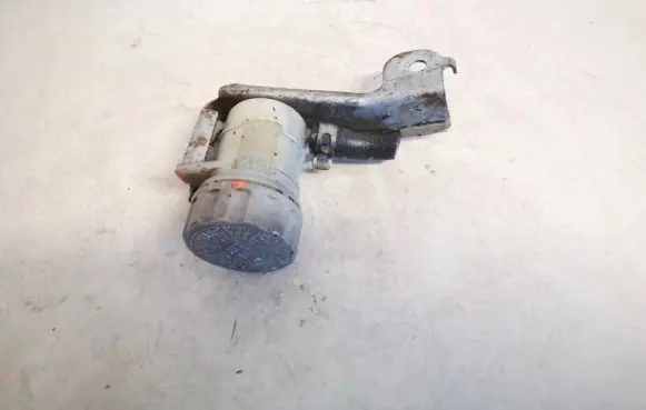 Brake fluid reservoir