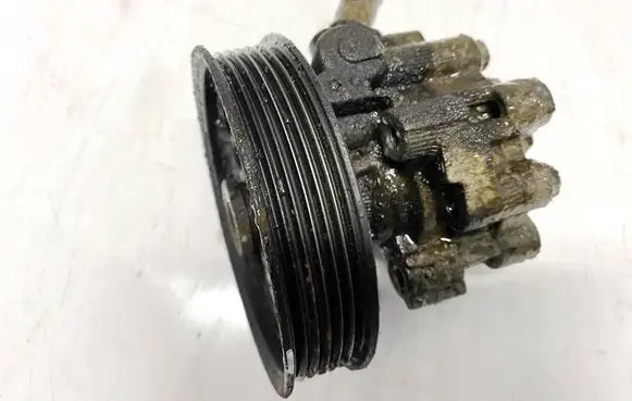 Opel Insignia A Power steering pump