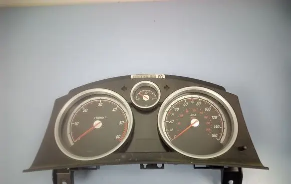 Opel Astra H Speedometer (instrument cluster) 13267532 SW7655