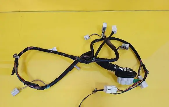 Mazda 5 Front door wiring loom/harness boot