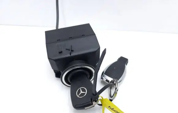 Mercedes-Benz CLS C219 Ignition lock 2115451708 33002210 5009580660206193