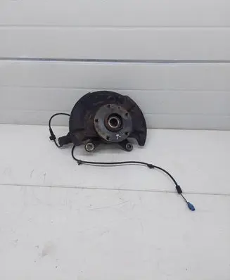 Suzuki SX4 Front wheel hub spindle knuckle