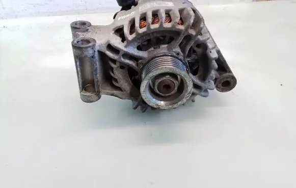 Ford Focus Generator/alternator 1022118356 DAN588 14V105A