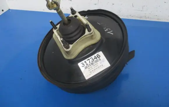 Hyundai Accent Brake booster