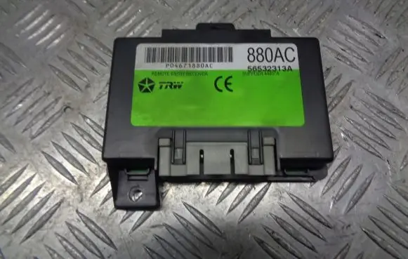 Chrysler PT Cruiser Central body control module P04671880AC
