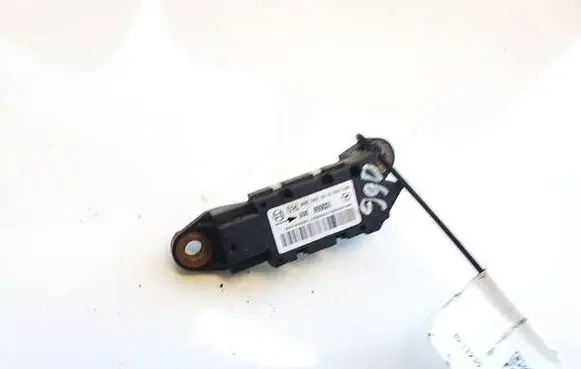 Mercedes-Benz E W211 Airbag deployment crash/impact sensor 0018209126 103666002