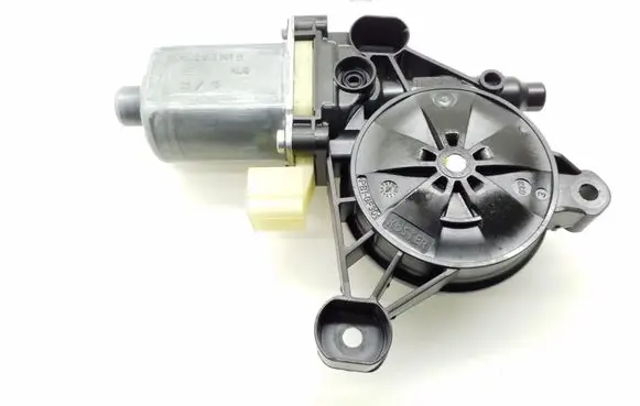 Audi TT TTS RS Mk3 8S Front door window regulator motor 5Q0959801B 0130822717