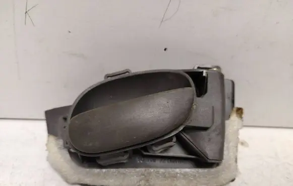 Peugeot 206 Front door interior handle 9623698077