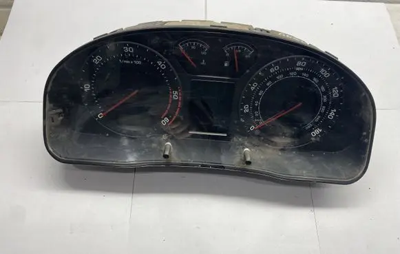 Skoda Superb B5 (3U) Speedometer (instrument cluster) 3U0920941E