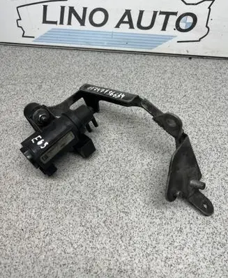 BMW 7 E65 E66 Turbo solenoid valve 11747796634