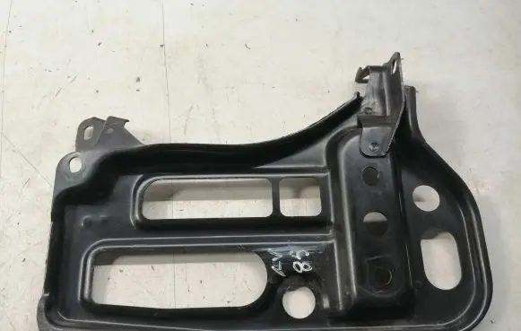 Toyota Avensis T270 Battery tray 7441005030