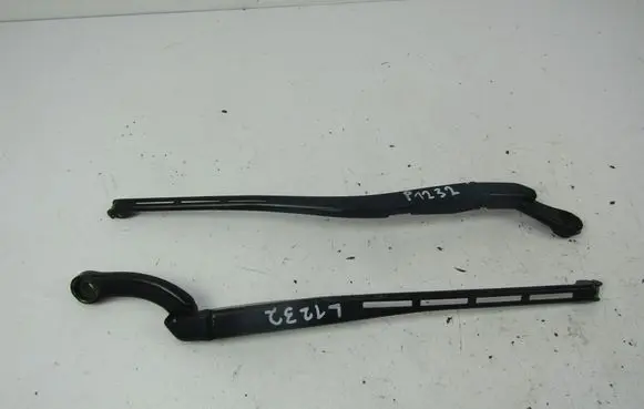 Audi A4 S4 B7 8E 8H Front wiper blade arm 