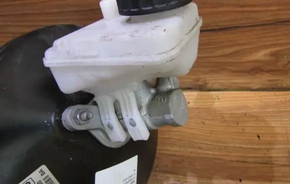 Master brake cylinder