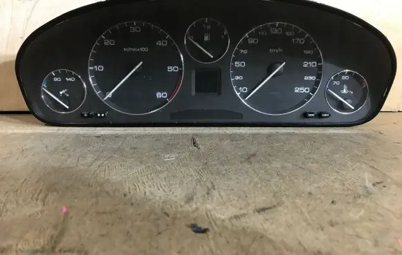 Peugeot 607 Speedometer (instrument cluster) 9629598480