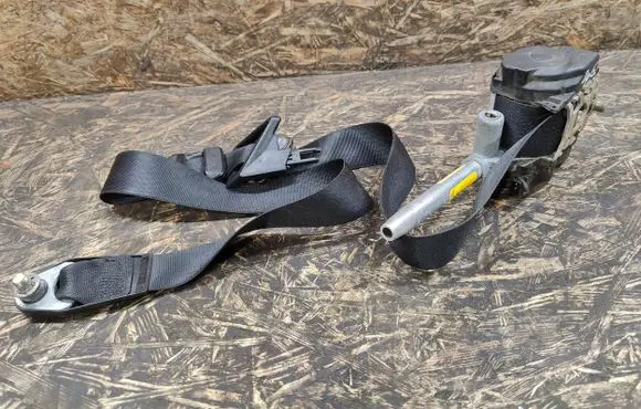 Mercedes-Benz S W140 Front seatbelt 1408681239