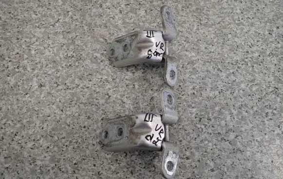 KIA Carens II Front door hinge set 