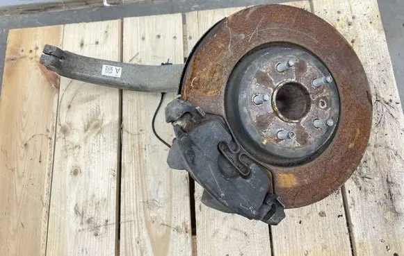 Jaguar XE Front wheel hub spindle knuckle GX733K185AB