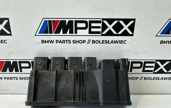 BMW 3 F30 F35 F31 Ignition amplifier control unit 8638551