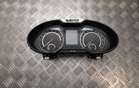 Audi A3 S3 8V Speedometer (instrument cluster) 5E0920757C