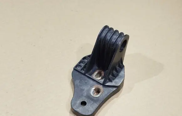 Renault Koleos II Radiator mount bracket 625237934R