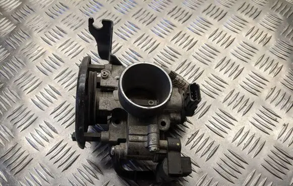 Hyundai Elantra Throttle valve 9600930006 3517026910