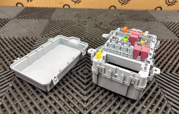 Alfa Romeo Stelvio Fuse box set 06504