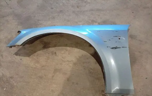 Dodge Magnum Fender 