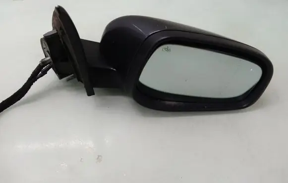 Volvo V70 Front door electric wing mirror E11015846