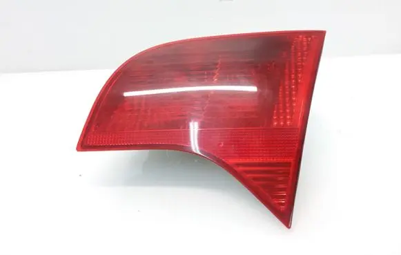 Audi A4 S4 B7 8E 8H Tailgate rear/tail lights 8E9945094