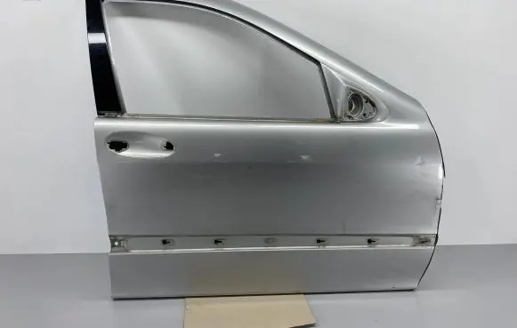 Mercedes-Benz S W220 Front door