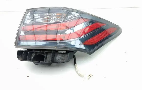 Lexus CT 200H Rear/tail lights