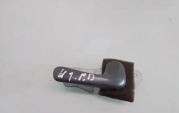 Hyundai H-100 Front door interior handle